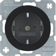 Розетка Berker R.1/R.3/R.8 з заземленням та захисними шторками чорна 47232045