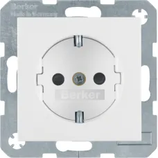 Розетка Berker S.1/B.3/B.7 з заземленням та захисними шторками полярна білизна матова 47231909