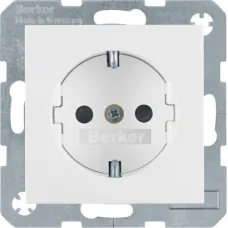 Розетка Berker S.1/B.3/B.7 з заземленням та захисними шторками полярна білизна 47238989